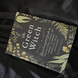 Green Witch// hard cover book 🍃🍃